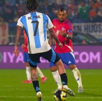 El gesto que no mostr&oacute; la TV: beso y chicana de De Paul