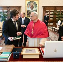 Milei se reuni&oacute; con Le&oacute;n XIV y el Papa le confirm&oacute; que visitar&aacute; la Argentina