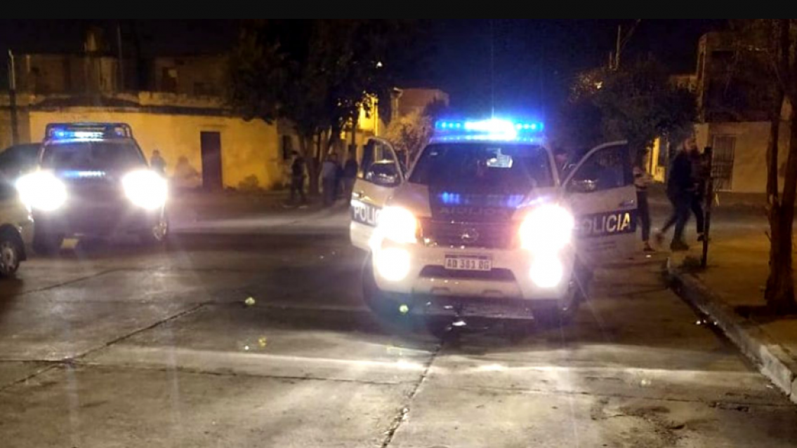 Jujeño ingresó a una casa y le colocó un cuchillo en el pecho a una anciana