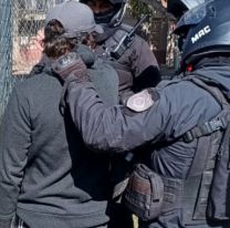 Jujeño golpeó violentamente a su padre e intentó apuñalar a sus abuelos