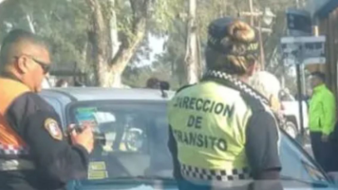 [INS�LITO] Abuela norte�a de 83 a�os atropell� a otras dos se�oras que cruzaban la calle