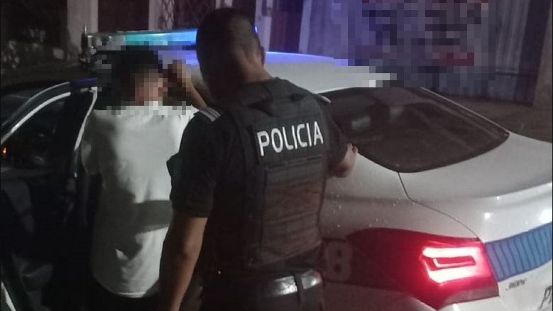 Atraparon al delincuente que intento apuñalar a una empleada de una estación de servicio