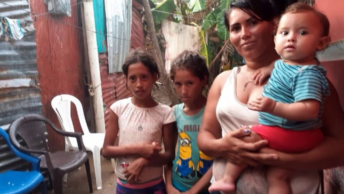 En mayo, una familia tipo necesitó casi $1.111.000 para no ser pobre