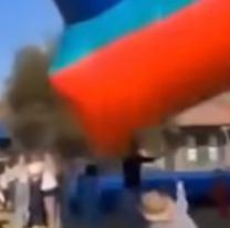 Armaron un pelotero y el viento era tan fuerte que lo sac&oacute; volando: hab&iacute;a nenes adentro