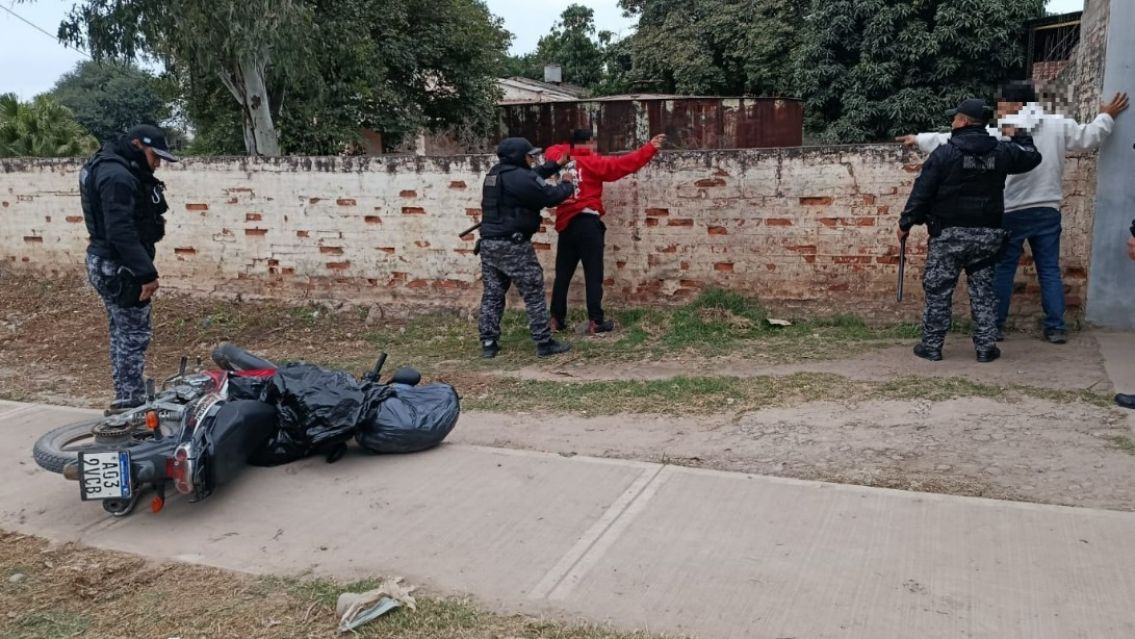 Atraparon a dos peligrosos delincuentes en San Pedro: Estaban armados