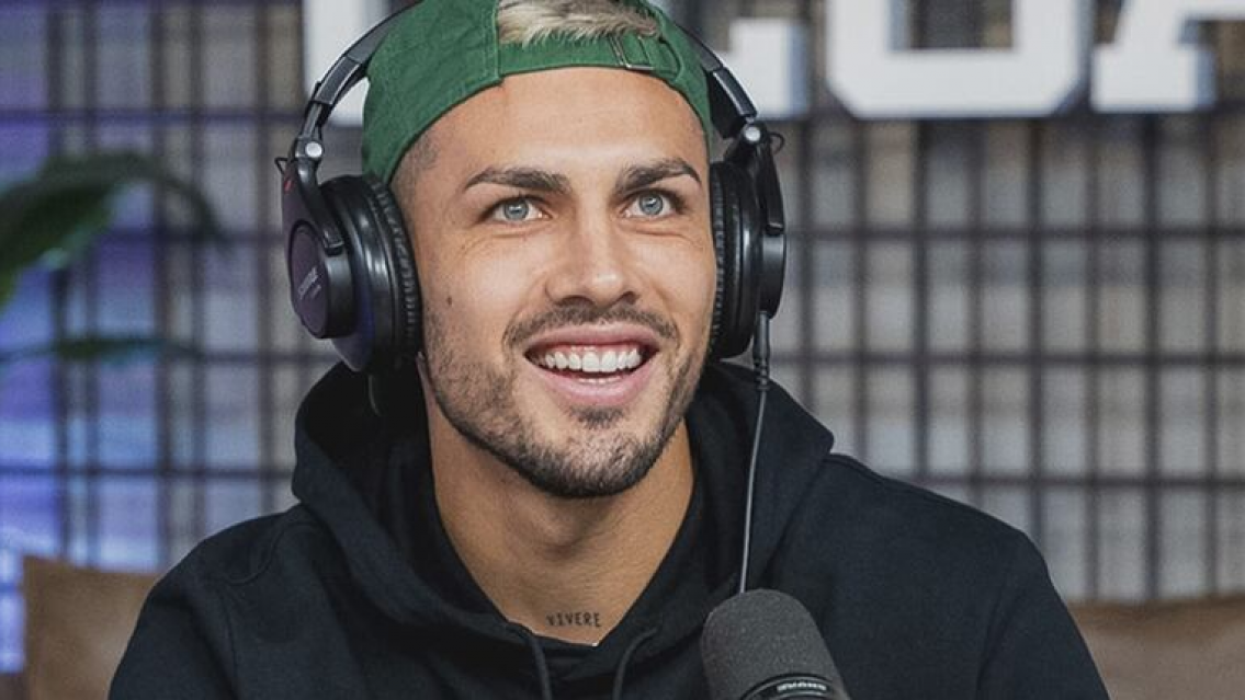 Con elegancia y altura, así salió a responder la esposa de Leandro Paredes