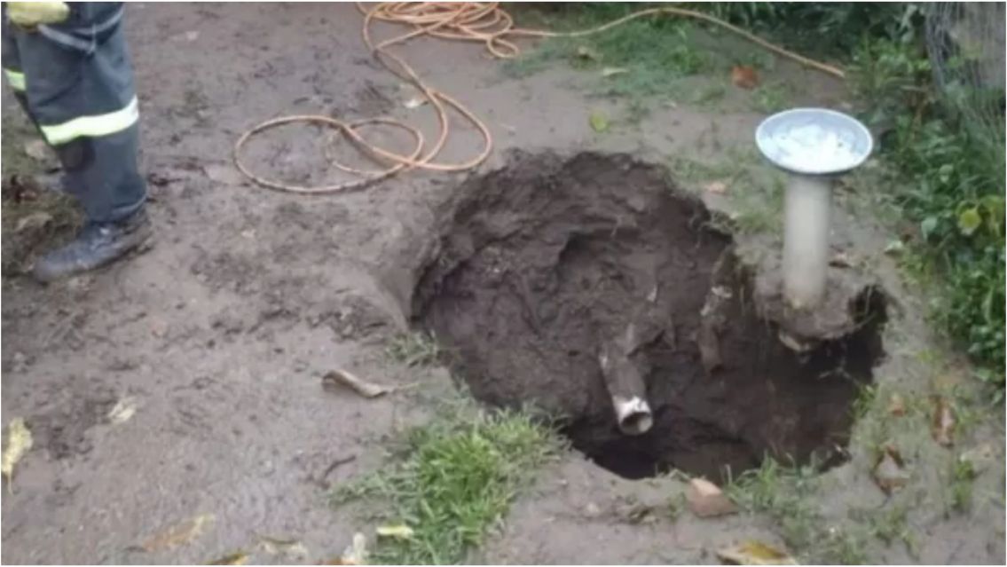Filtraron detalles del hallazgo sin vida de un changuito en un pozo ciego