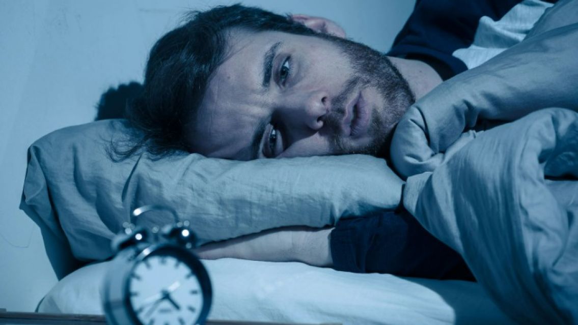 El elemento que hay que sacar sí o sí de la habitación porque causa un mal dormir