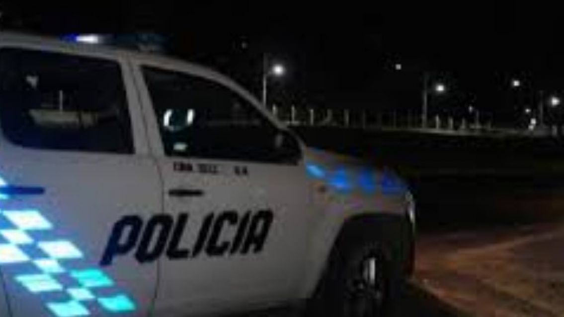 Violento asalto a un taxista en San Salvador: lo amenazaron con un cuchillo y le robaron dinero, celular y las llaves