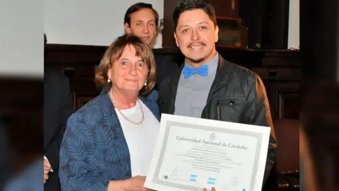 No llega a fin de mes: doctor del CONICET trabaja como conductor de Uber