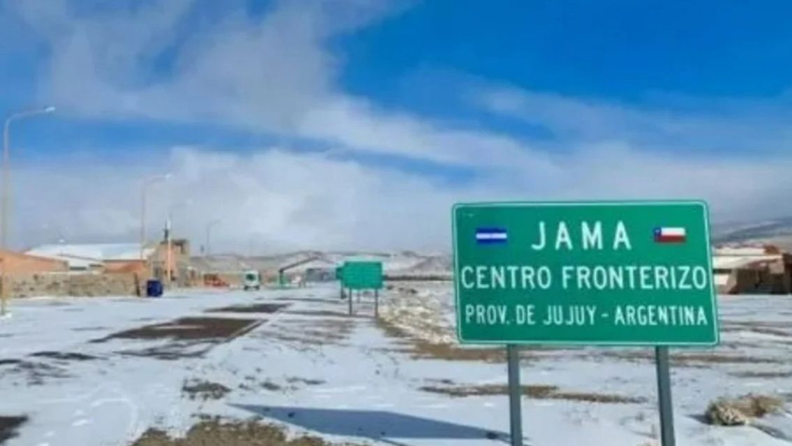 Interrumpen el Paso de Jama por intensa nevada