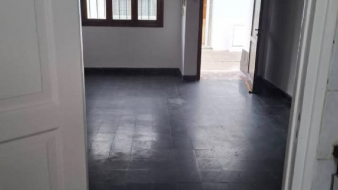 Hombre de 70 años pide favores sexuales a cambio del pago del alquiler