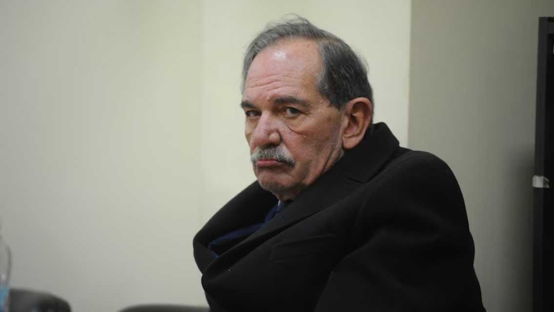 �Se fue con su familia o con Marianela Mirra? Jos� Alperovich en prisi�n domiciliaria