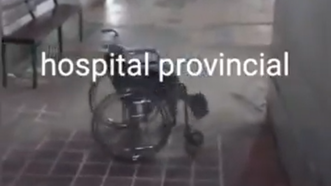 ¿Un fantasma en Rosario?: pánico por una silla de ruedas que se mueve sola en un hospital