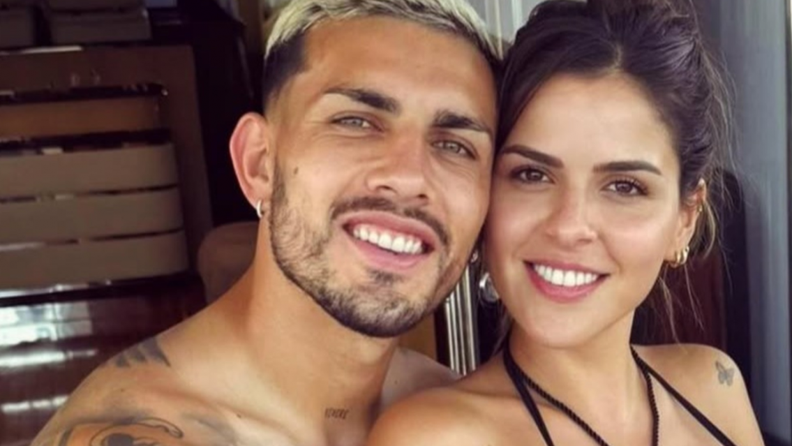 �Le cumpli� el sue�o! El "regalito" que recibi� Paredes de su mujer: fue por la noche