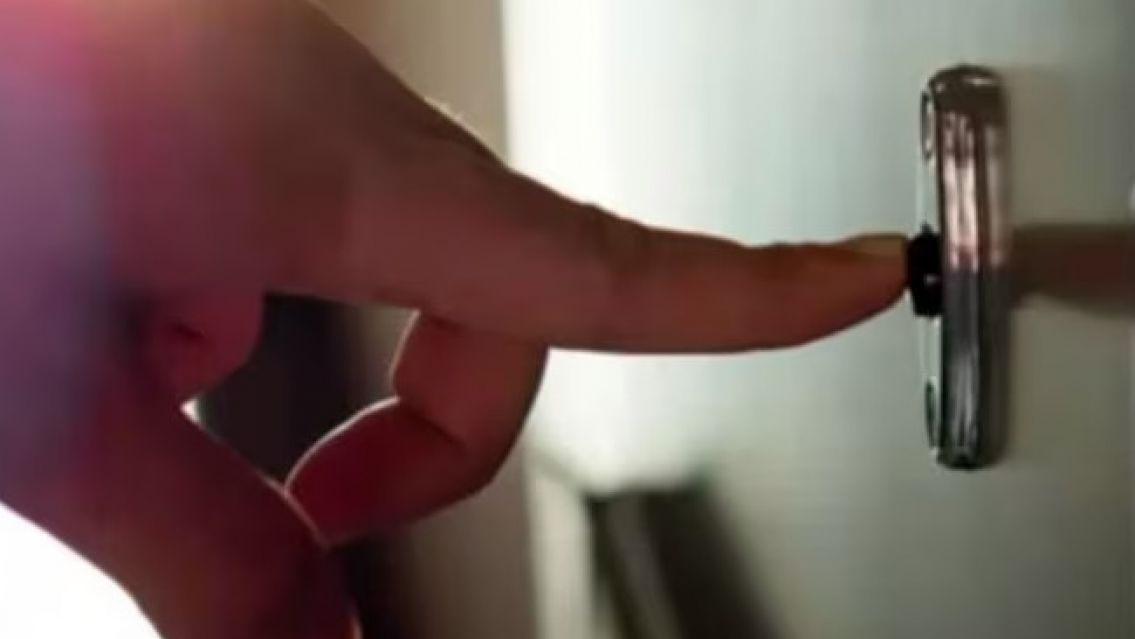 Juje�itos se pusieron a jugar al ring raje y termin� todo mal con un vecino