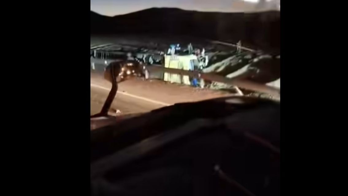 Conmoción en Chile: volcó un colectivo argentino y hay al menos cuatro muertos