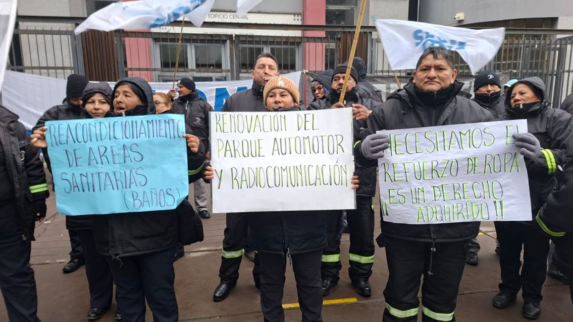 San Salvador: trabajadores de Tránsito profundizan su reclamo