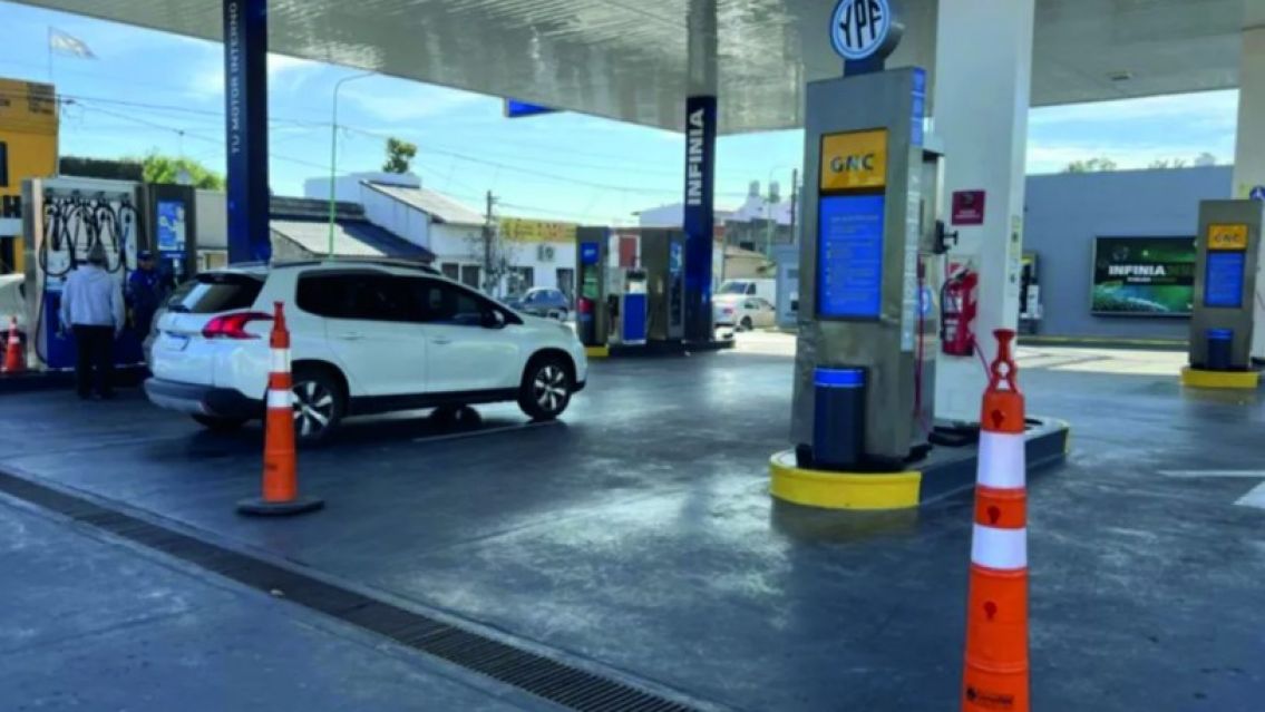 Taxistas juje�os en su peor momento: tercer d�a sin GNC