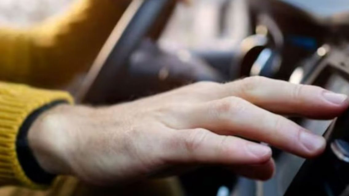 Cómo calefaccionar el auto en invierno: 5 trucos para que funcione mejor y sin empañar los vidrios