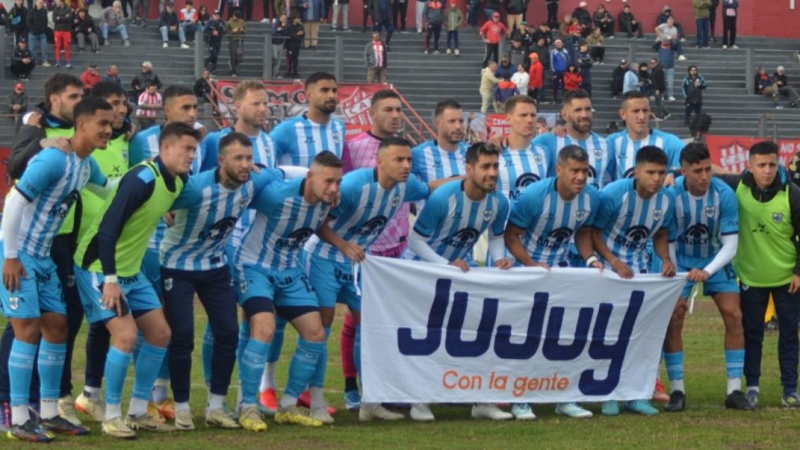 El Lobo pone todo en la cancha para no perder la punta: Cada vez más cerca de primera
