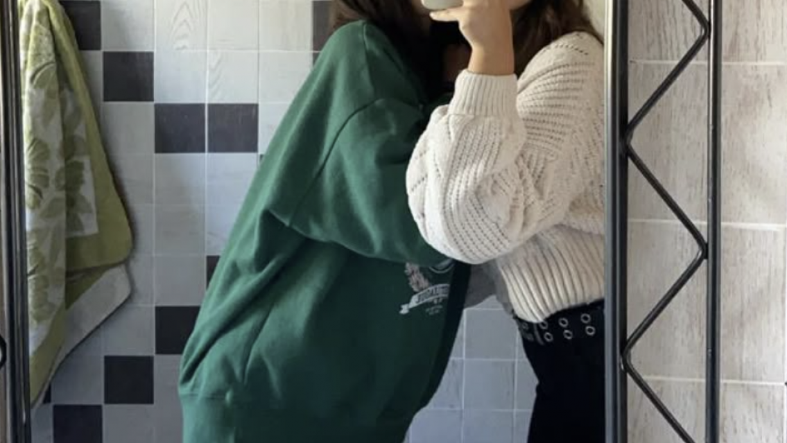 Invitó a una amiga a su casa y pasó algo muy incómodo