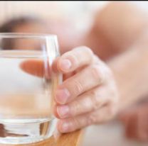 ¡Alerta! Por qué jamás debes dejar un vaso con agua en tu dormitorio