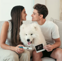 Julián Álvarez dio a conocer el sexo de su bebé y el saludo del Dibu Martínez es furor