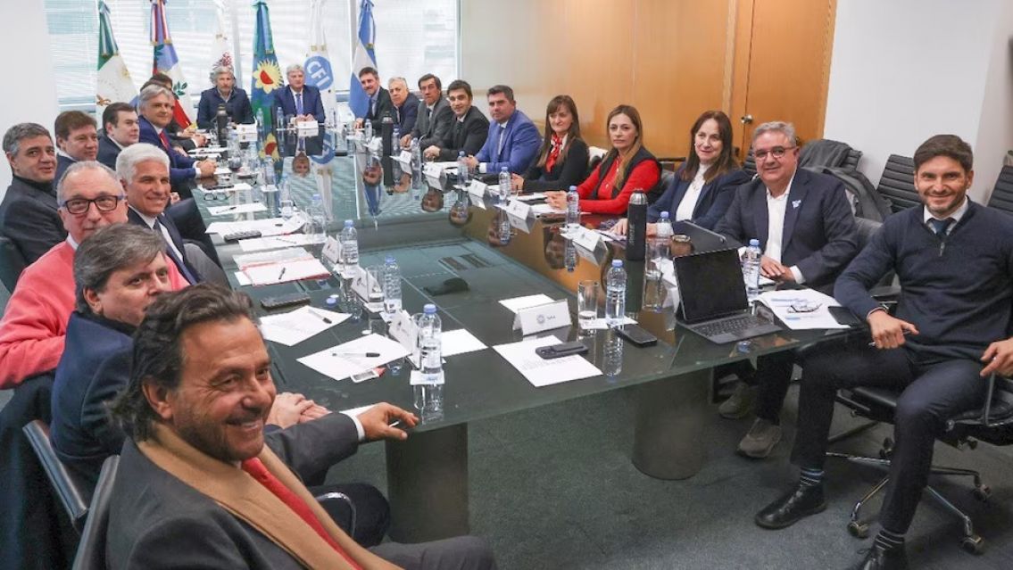 Sadir y otros gobernadores se bajan de la votaci�n en el Senado por su impacto econ�mico