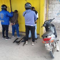 Detienen a tres hombres, dos con pedidos de captura, en dos operativos realizados en la capital