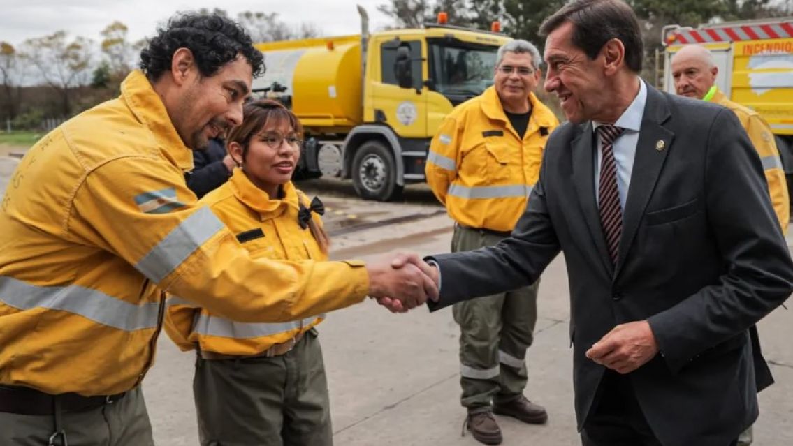 Jujuy activa un plan de emergencia para frenar los incendios forestales y proteger sus bosques nativos