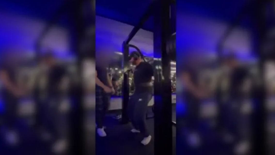 Se fracturó las dos piernas levantando pesas y todo quedó filmado