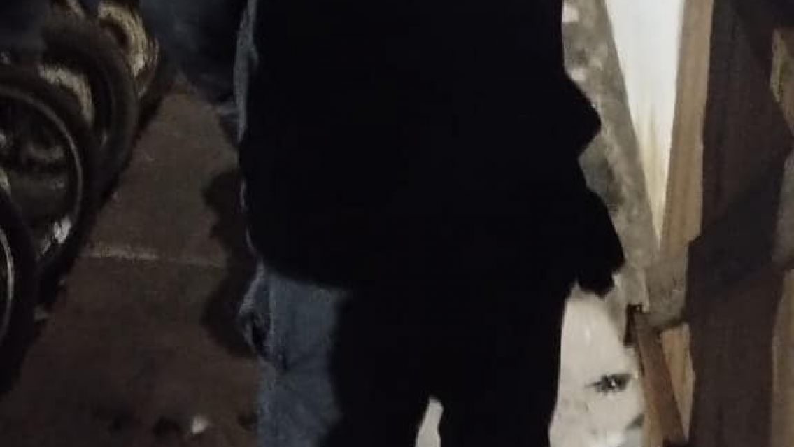 Juje�o machadito se hizo el piola con los polic�as y termin� adentro 