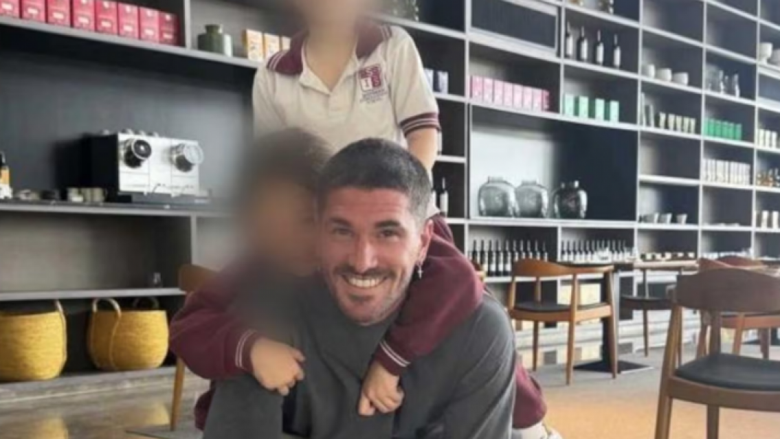 El verdadero "padre del a�o": la que se mand� Rodrigo De Paul con sus hijos