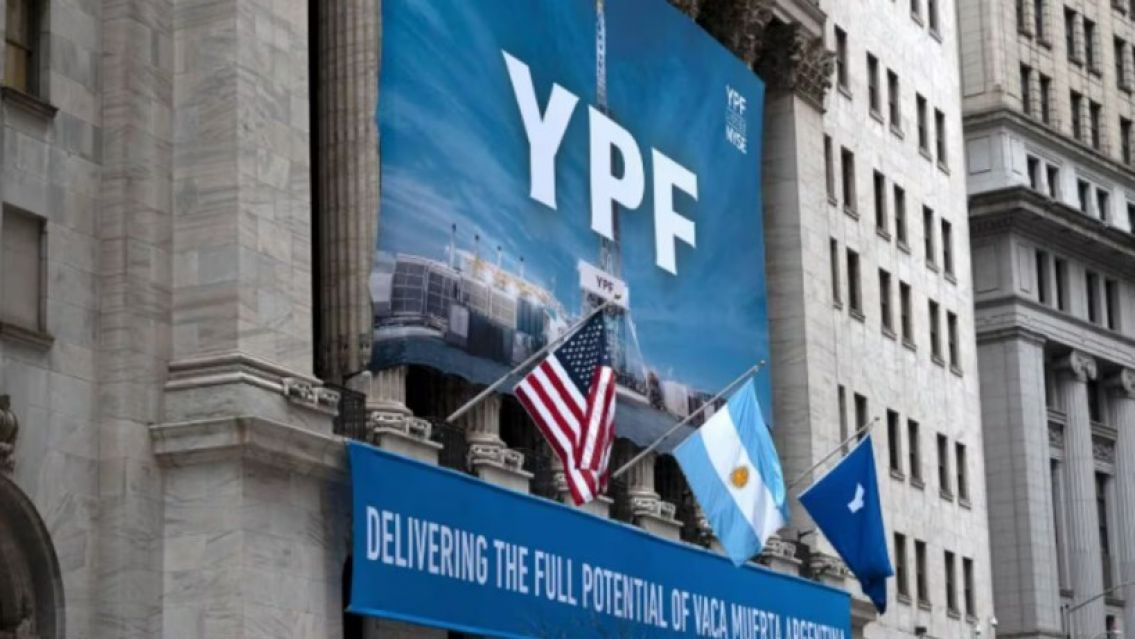 Juicio por YPF: la Justicia de Estados Unidos suspendi� el fallo que obligaba a entregar las acciones
