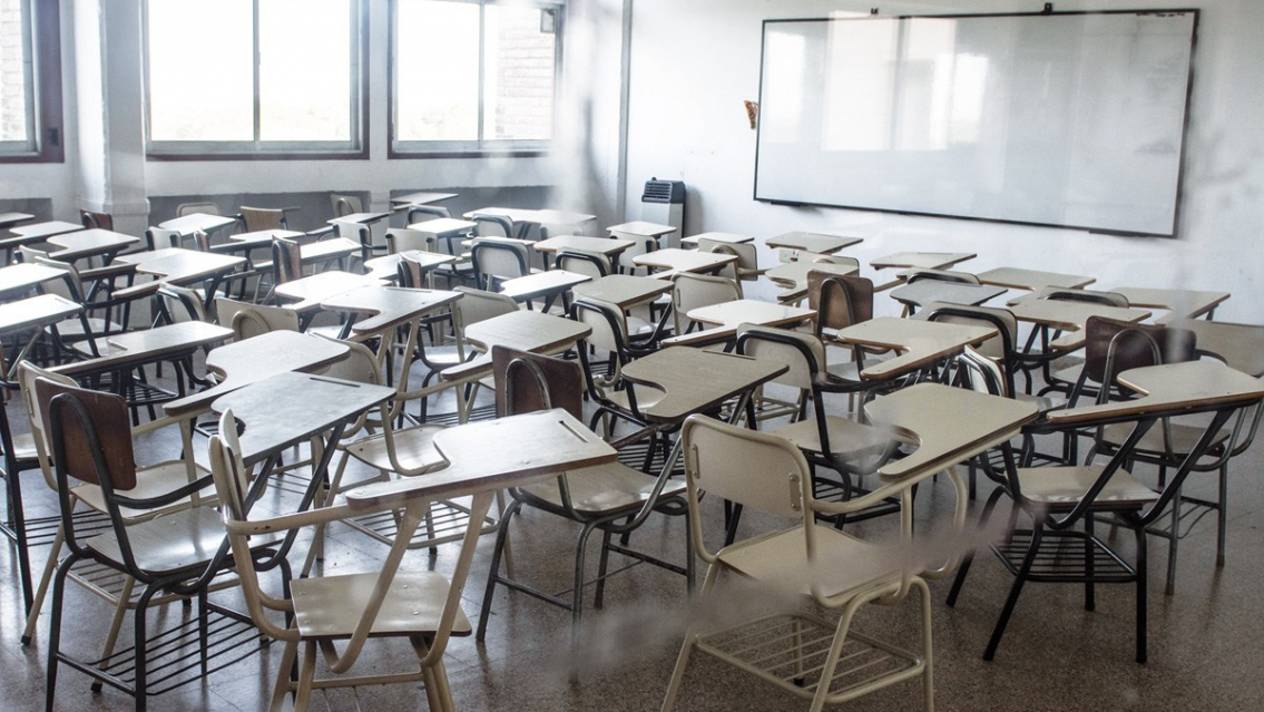 Buenas notas a cambio de "favores sexuales": el drama de las estudiantes norteñas