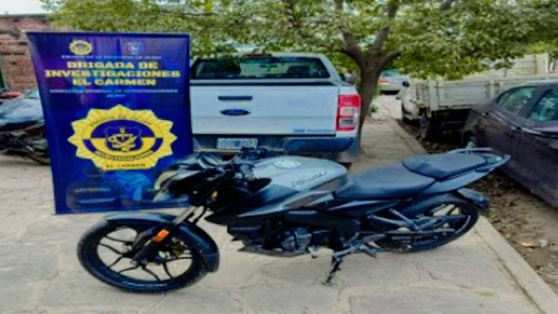 Atraparon a un peligroso delincuente juje�o y recuperaron una moto: Buscan al due�o