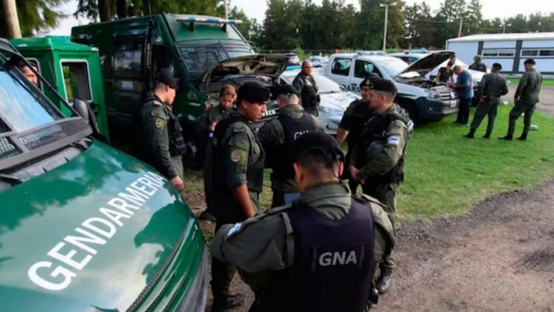 Un micro sali� con 200 mil d�lares de Jujuy sin declarar y le dieron la cana