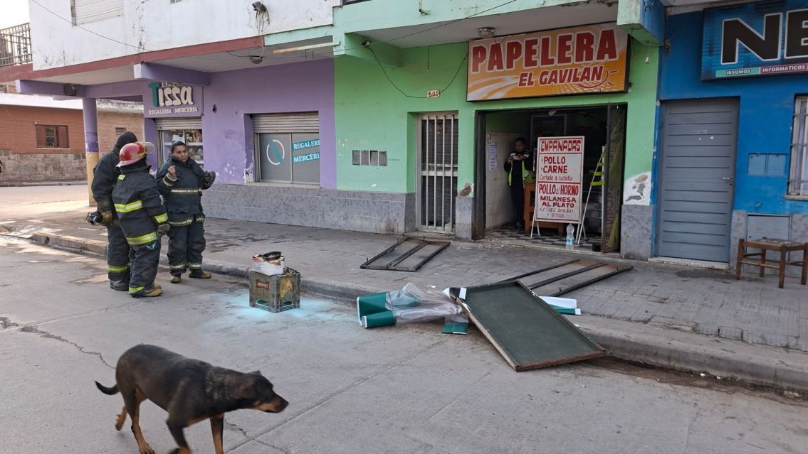 "Se quem� el rostro, manos, cabello y cuerpo": juje�o salv� a su local y ahora est� grave