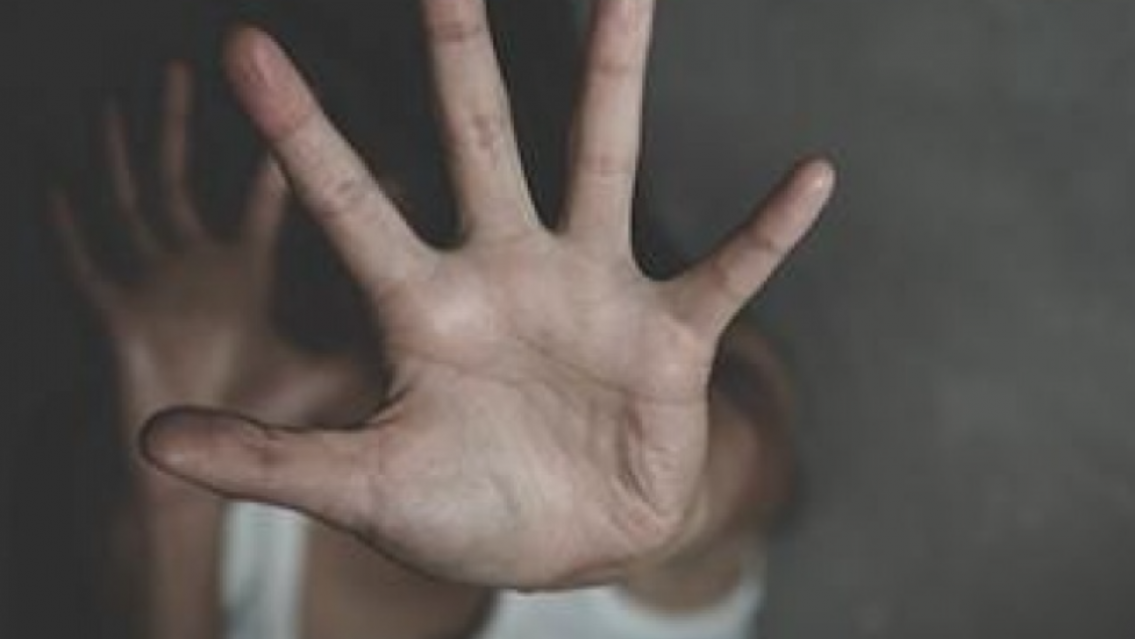 Juje�a volv�a a su casa por un puente cerca de la Terminal y un hombre le hizo lo peor 