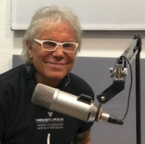 Se re calentó Beto Casella y mandó al frente a una periodista