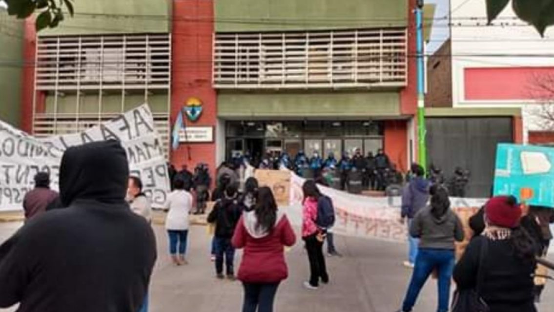 Municipales indignados con Ficoseco: "Los sueldos no alcanzan"