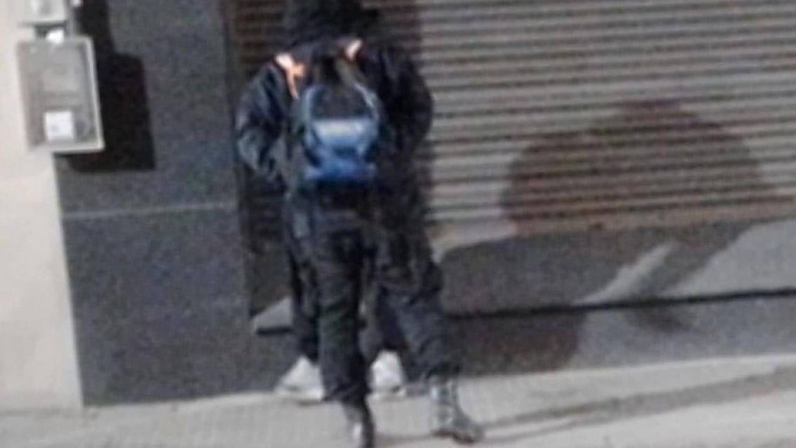 Atraparon a un delincuente en pleno centro de San Salvador y recuperaron una moto