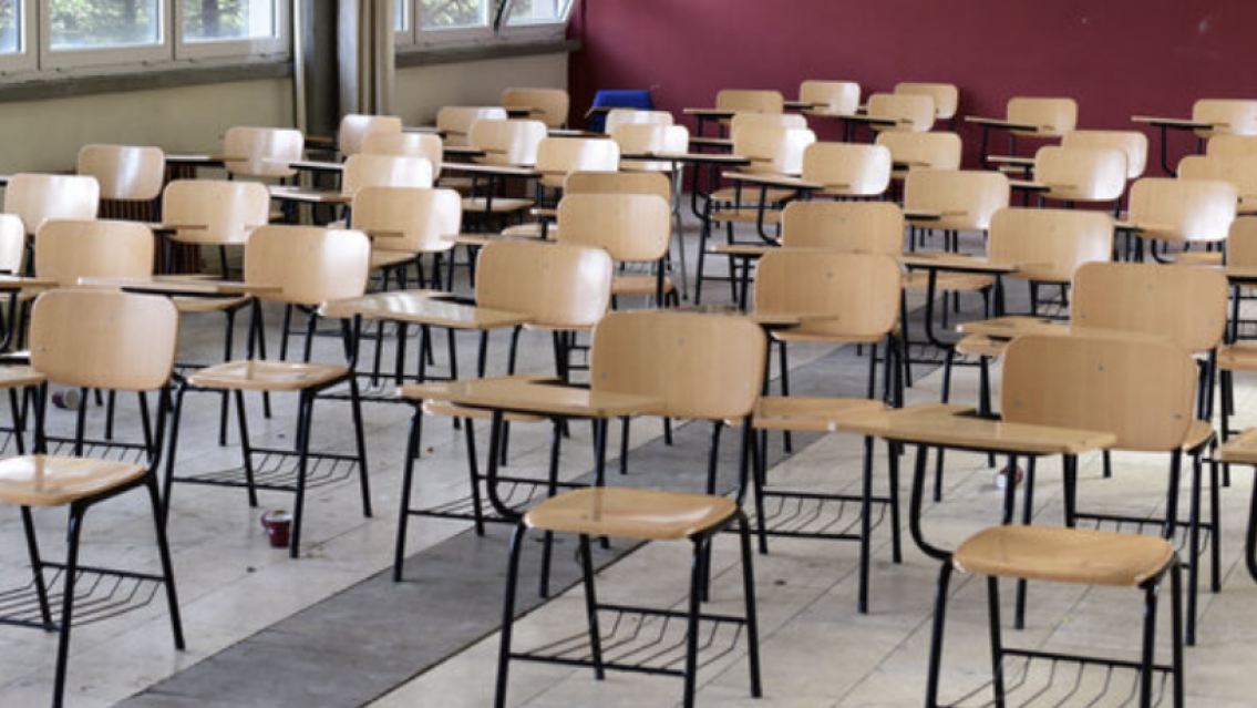 "Le dio con la punta en la cara", alumnito apu�al� a su compa�ero