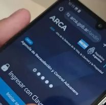 ARCA vigila: el tope de plata que podés transferir de una cuenta a otra en agosto