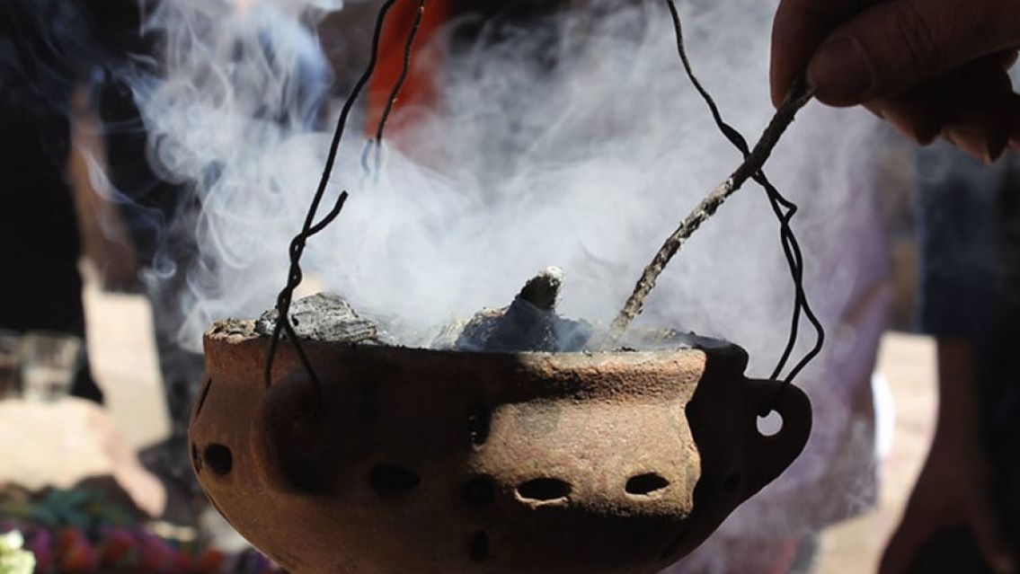 ¿Por qué hay que sahumar el 1° de agosto? El dato que sí o sí tenés que saber