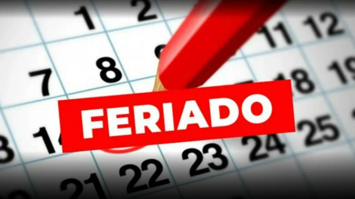El gobierno decidió que el 15 agosto sea día no laborable: ¿Qué diferencias hay con un feriado?