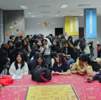 Jóvenes de la Comisión Estudiantil se capacitan para promover el buen trato en redes sociales