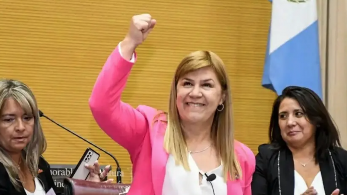 Gastó en bombones millones de la Legislatura y fue echada por "inhabilidad moral": es candidata