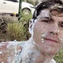 El "Primo" Marcos Ginocchio, recibió su diploma y su gestó llamó la atención